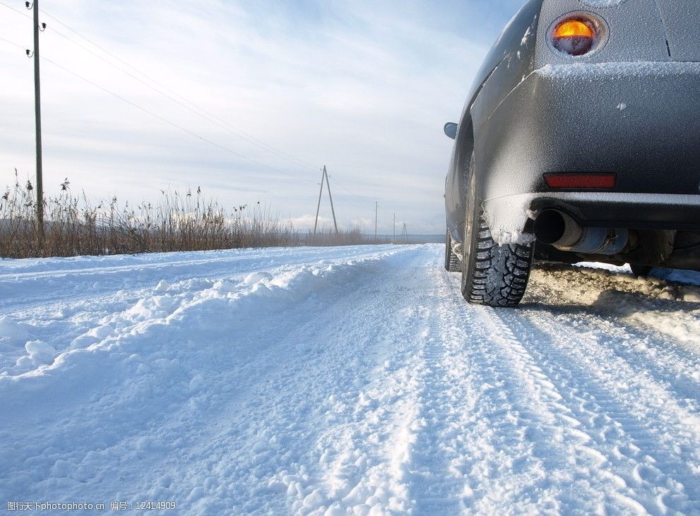 冬季公路雪景图片