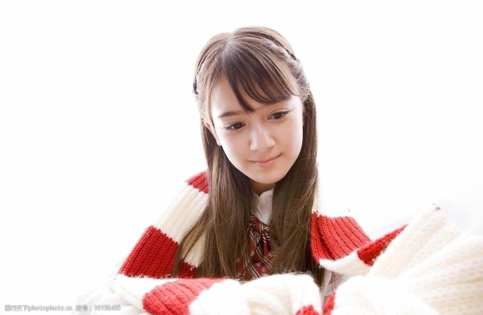 混血校花奥真奈美图片