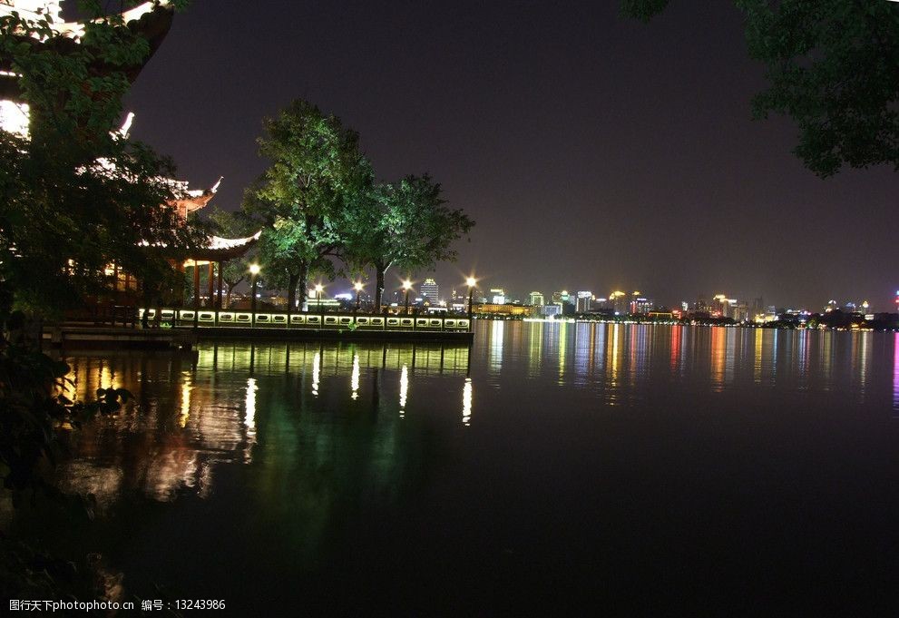 杭州西湖夜景图片