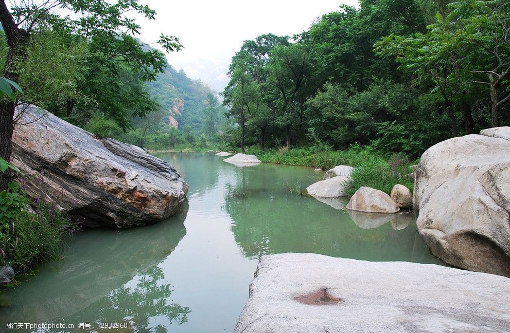 关键词:怀柔一山谷 山谷 小溪 石头 风景 自然风景 自然景观 摄影 300