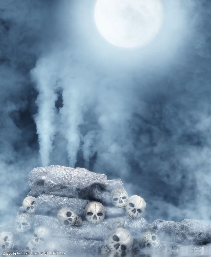 烟雾弥漫恐怖背景骷髅圆月图片