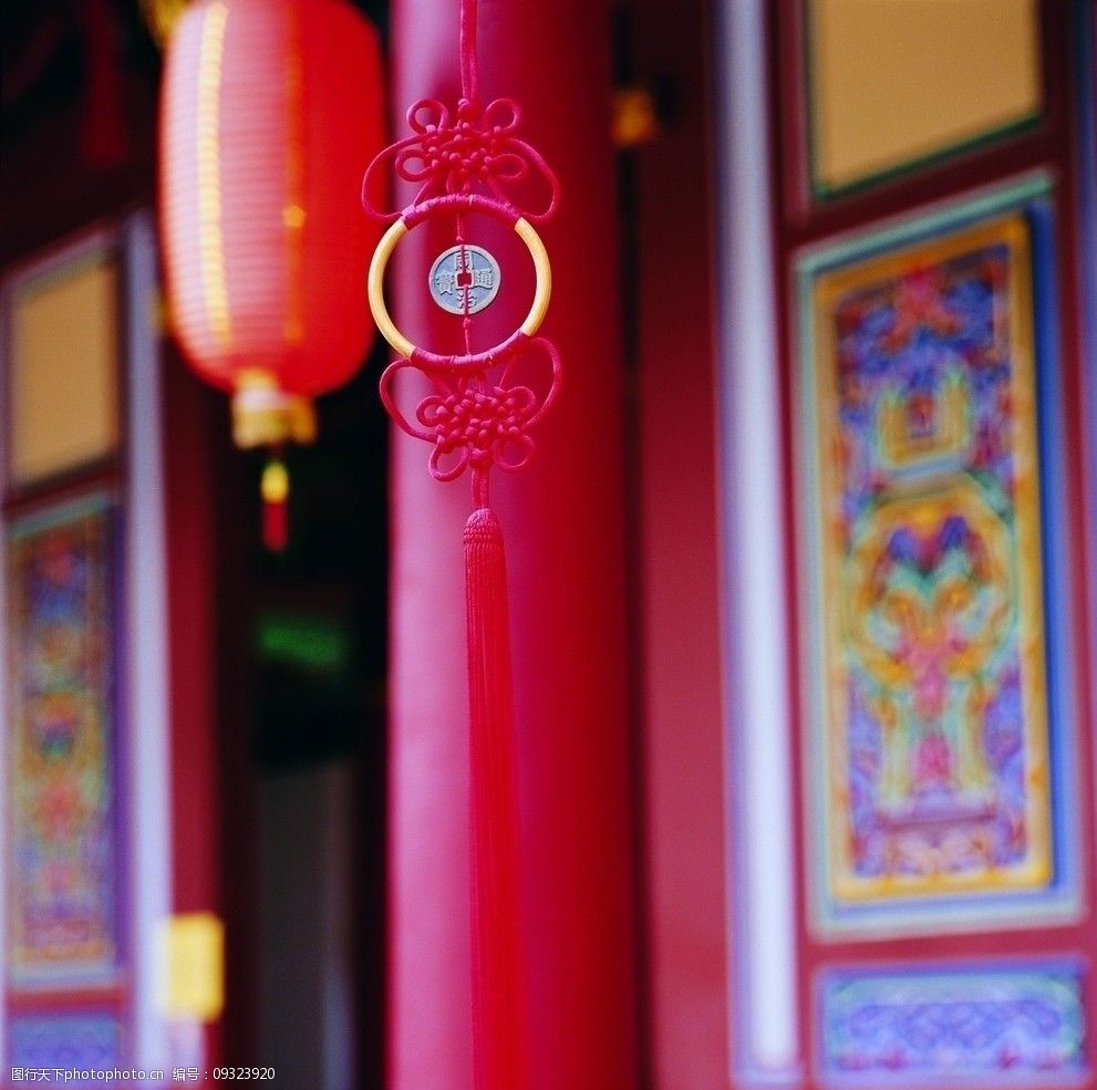 关键词:红色中国结 中国结 铜钱 灯笼 红柱子 喜庆 红火 吉祥 中国