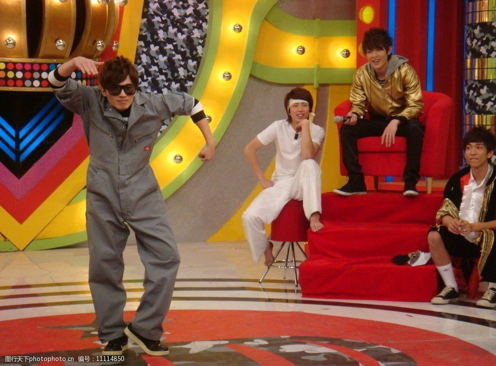 综艺节目表演 模范棒棒堂 阿纬 跳舞 敖犬 小杰 鲔鱼 现场 职业人物