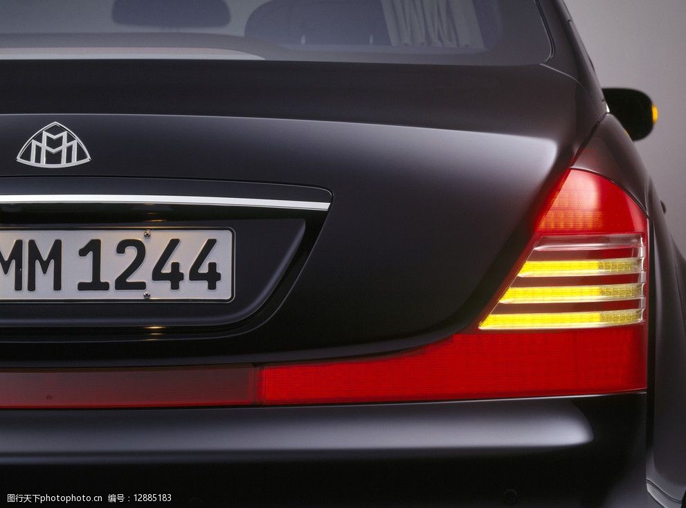 迈巴赫汽车车尾图片图片-图行天下素材网