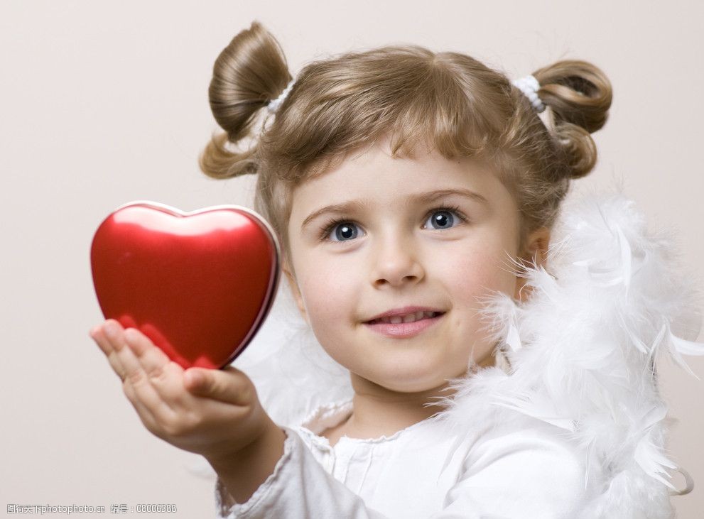 关键词:拿着爱心的小天使 爱心 红心 小天使 孩子 可爱 婴儿宝宝设计