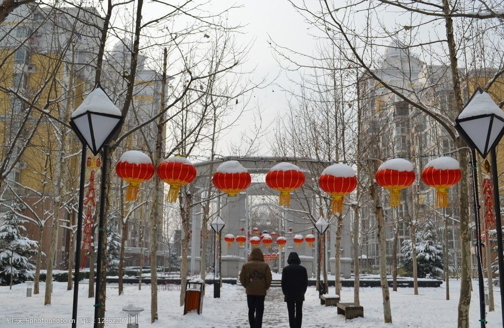 节日雪景图片