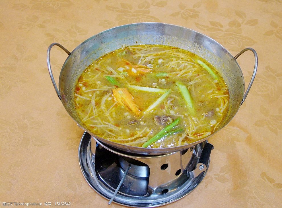 关键词:锅仔金针肥牛 美食 潮州美食 潮州菜 菜品 餐饮美食 潮州特色