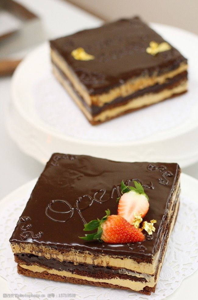 方型巧克力蛋糕02图片