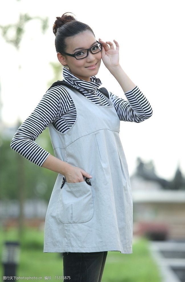 关键词:美丽妈妈 孕妇装模特 妈妈 孕妇 孕妇装 女性女人 人物图库