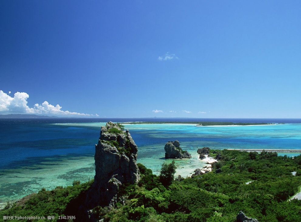 关键词:海天一线 大海 蓝天 山石 自然风景 自然景观 摄影 350dpi jpg