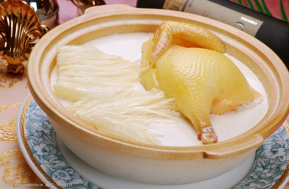 浓汤鸡煲翅图片