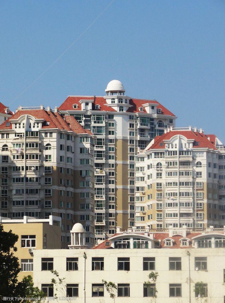 关键词:烟台城市建筑 红顶居民楼 树木 蓝天 建筑摄影 建筑园林 摄影
