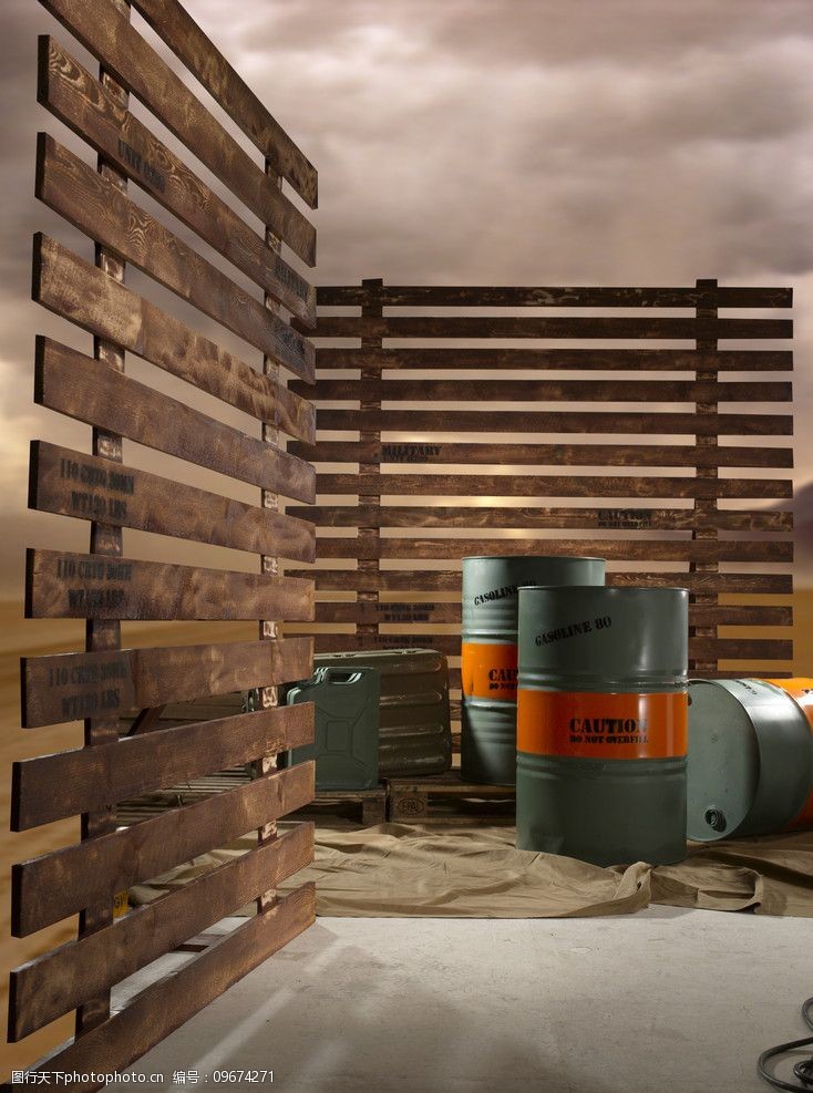 关键词:仓库 油料库房 真维斯背景图 油桶 油料库 木墙 280dpi 生活
