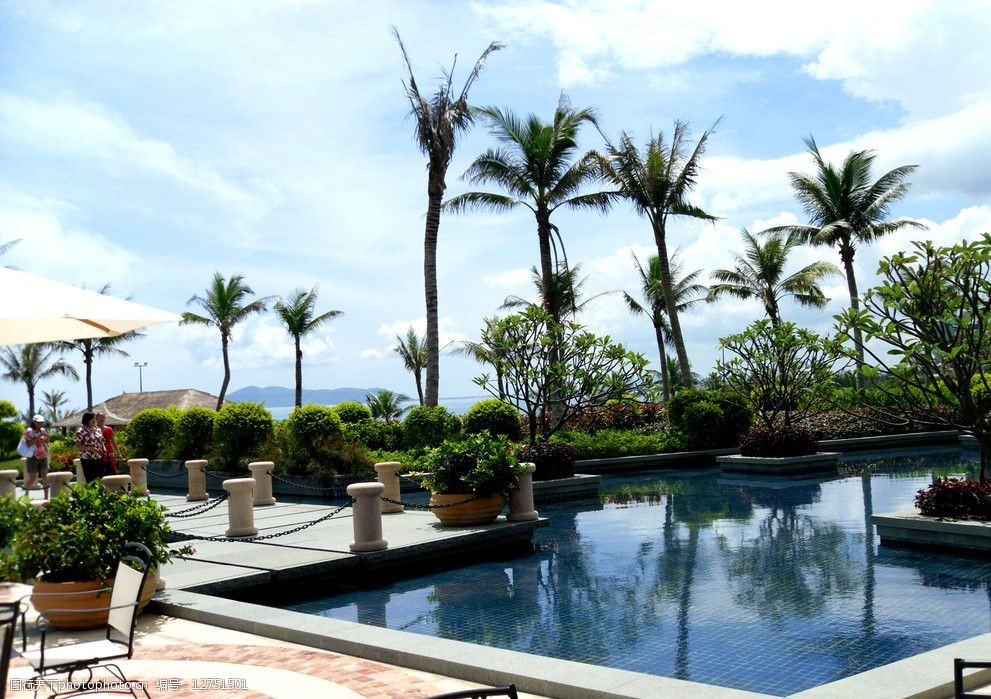 海边度假村图片